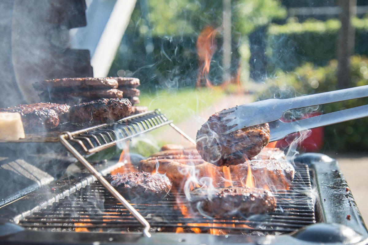 Funny BBQ Puns And Jokes: Firing Up and Fun Times